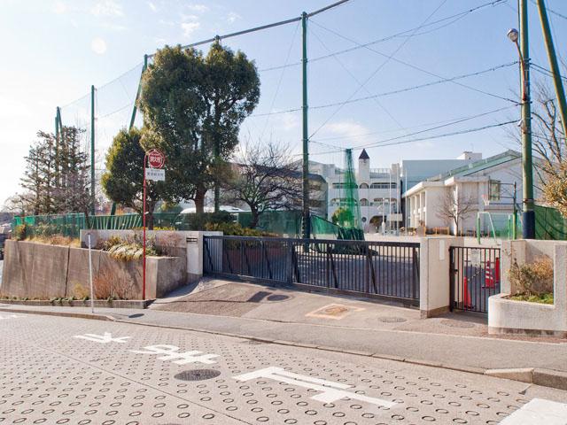 Primary school. 100m to Yokohama Municipal Oda Elementary School