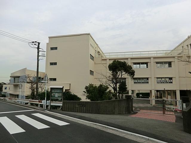 Primary school. Yokohama Municipal Yokodai 771m until the first elementary school