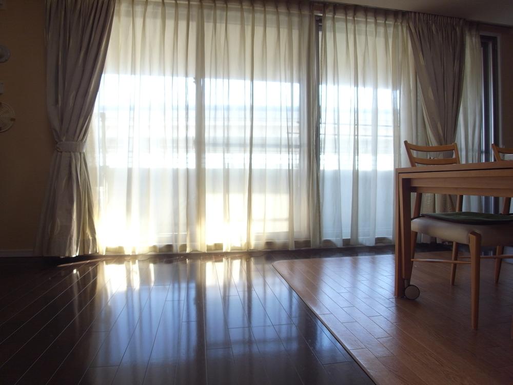 Living. Indoor (12 May 2013) Shooting