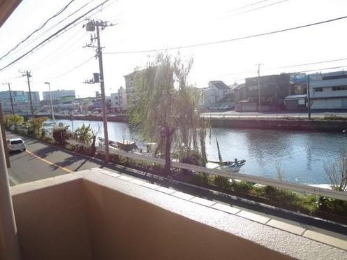 View photos from the dwelling unit