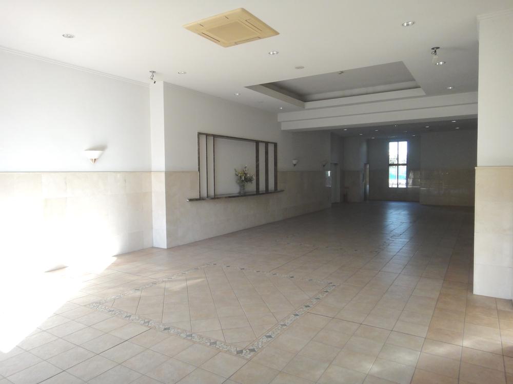 Other common areas.  ☆ Entrance hall ☆