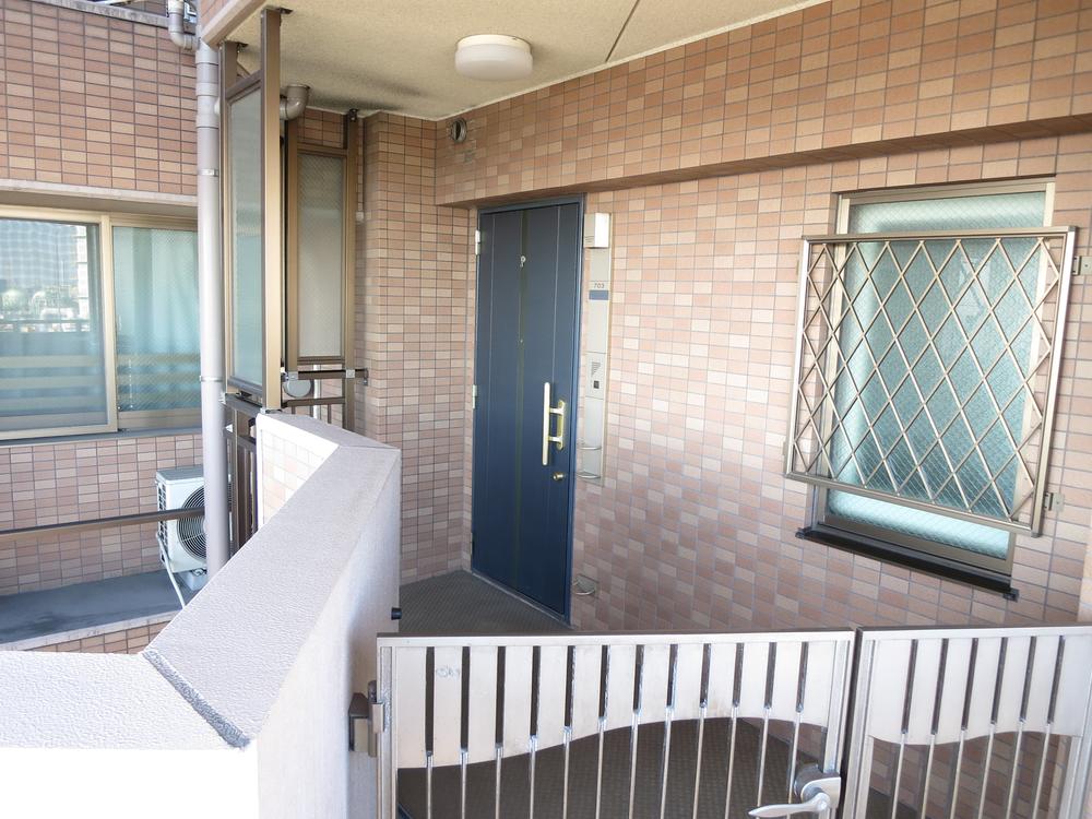 Other local.  ☆ Entrance porch ☆