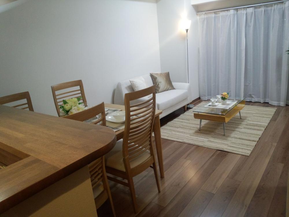 Living. Living-dining (12 May 2013) Shooting