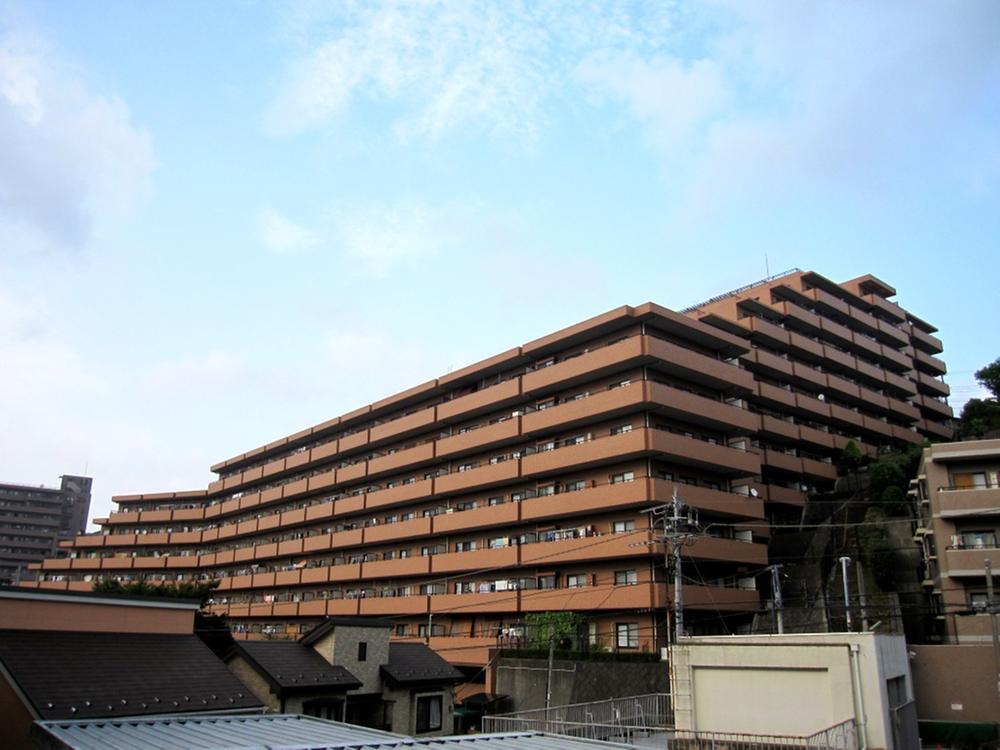 Local appearance photo. Local (12 May 2013) Shooting