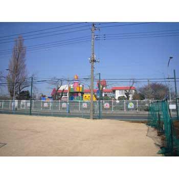 kindergarten ・ Nursery. 3-minute walk Ishikawa kindergarten