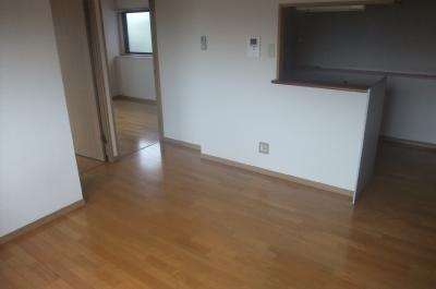Living and room.  ※ It is a photograph of the same apartment second floor