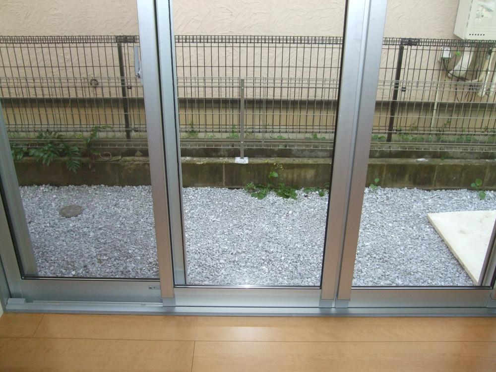 Garden. Indoor (10 May 2013) Shooting