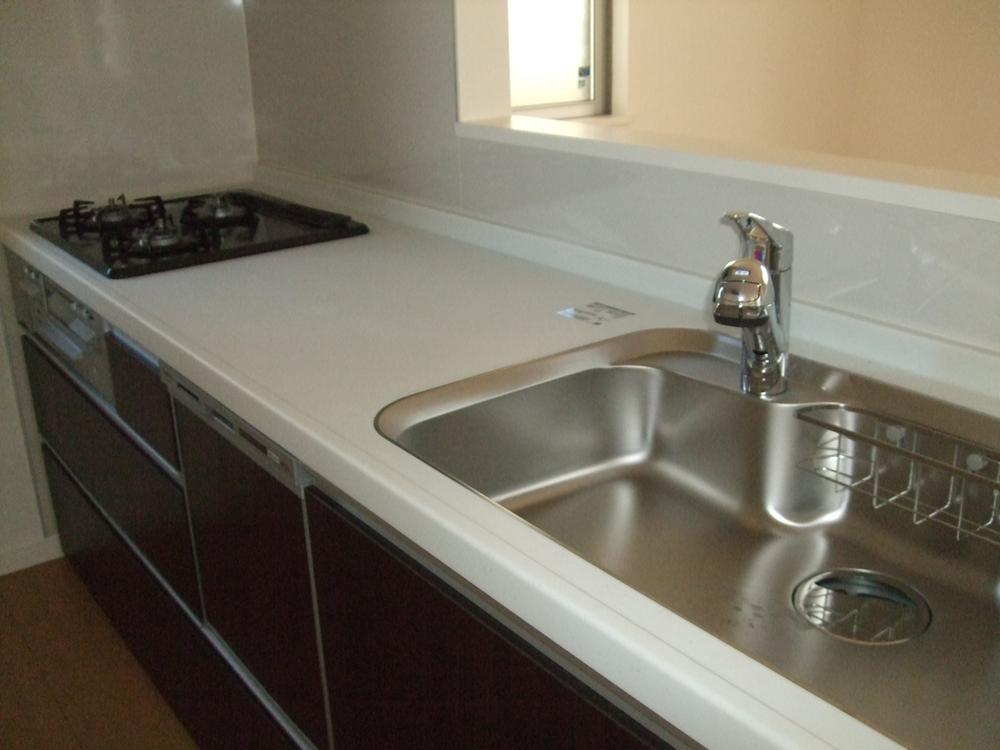 Kitchen. Indoor (10 May 2013) Shooting