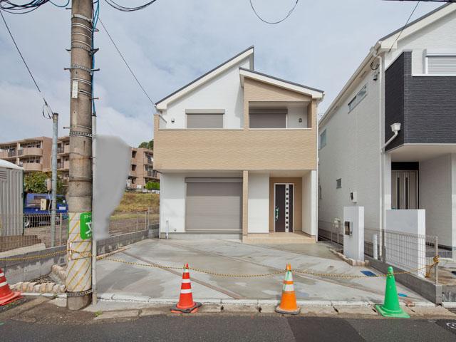 Local appearance photo. Parking space 2 cars It will be parked in parallel