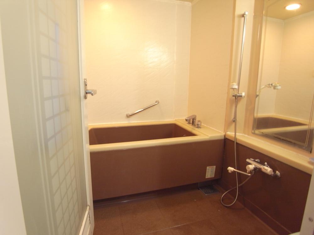 Bathroom. Bathroom (September 2013) Shooting