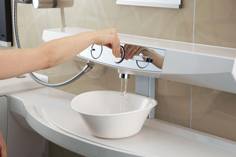 Same specifications photo (bathroom). Standard equipped with a push faucet of easy operation by simply pressing lightly. Operation and put out the hot water Ease with one finger. Cleaning a flat design is also happy to water washing.
