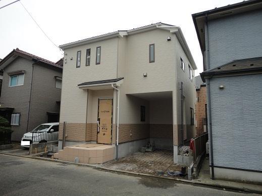 Local appearance photo. A 15-minute walk from Nakata Station, Peripheral will be a quiet residential area. Eco house of solar power system installation! By all means please see.