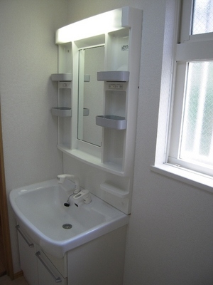Washroom. ※ A photo of the inverted type of room we use as a reference.