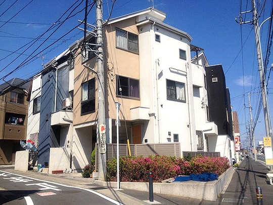 Local appearance photo. Since Zenshitsuminami orientation of is very bright!