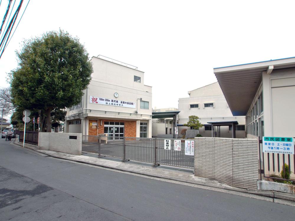 Other. Yokohama Municipal Izumigaoka junior high school walk about 2 minutes!