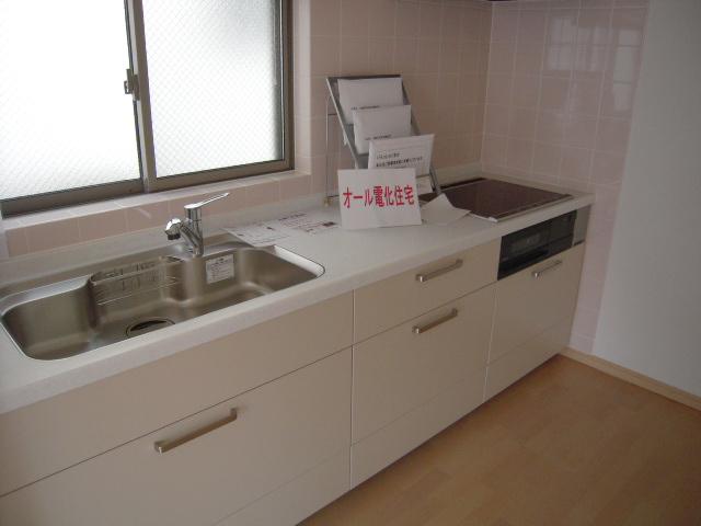 Same specifications photo (kitchen)