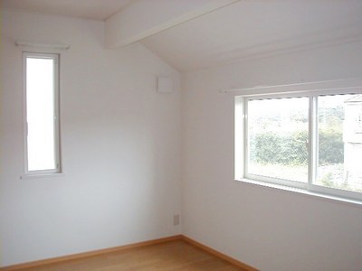 Living and room. ※ We are using a photo of the inverted type in reference.