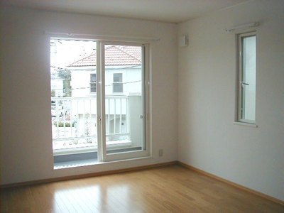 Living and room. ※ We are using a photo of the inverted type in reference.