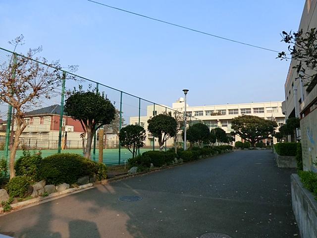 Junior high school. Intelligence of 1040m children to Yokohama Tatsunaka Wada Junior High School ・ Physical fitness ・ Nourish the imagination, Wada Junior High School in reputable