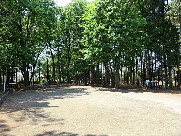 park. 1100m to the bottom Izumi Park