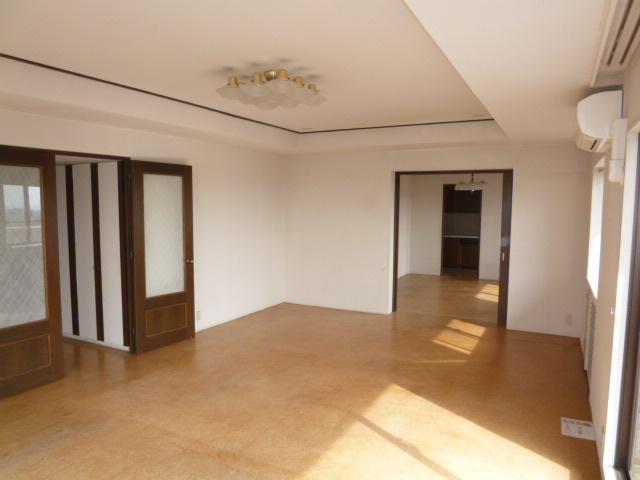 Living. Indoor (11 May 2013) Shooting