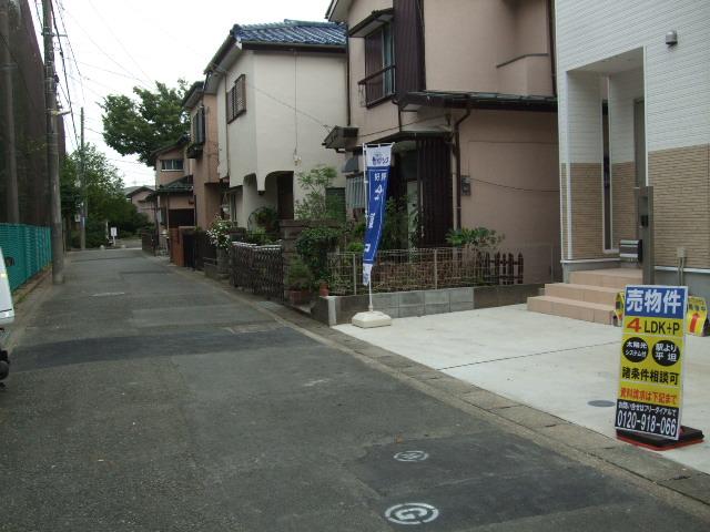 Local photos, including front road. Local (September 2013) Shooting