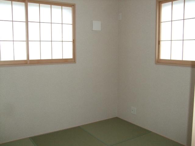 Non-living room. Local (September 2013) Shooting