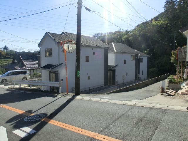 Local photos, including front road