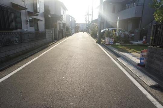 Local photos, including front road. Frontal road