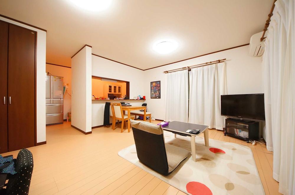 Living. Indoor (11 May 2013) Shooting, Heisei interior care is good with 24 years March built two.