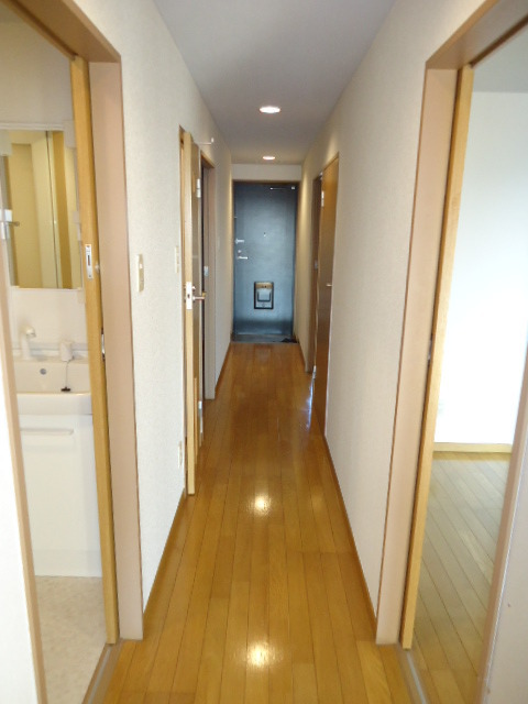 Entrance. key money ・ No security deposit! Fully equipped