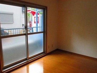 Other room space. room