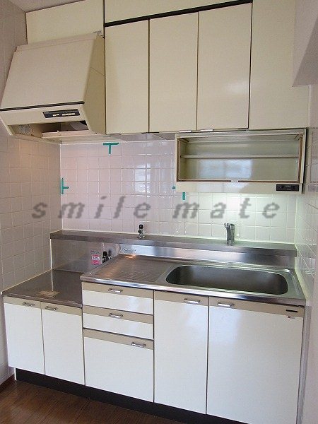 Kitchen. Property photo number posted on the property brokerage fees our HP if our