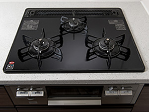 Kitchen.  [Glass top stove] Durable, Dirt has also adopted a glass-top stove that can clean easy, such as boiling over.