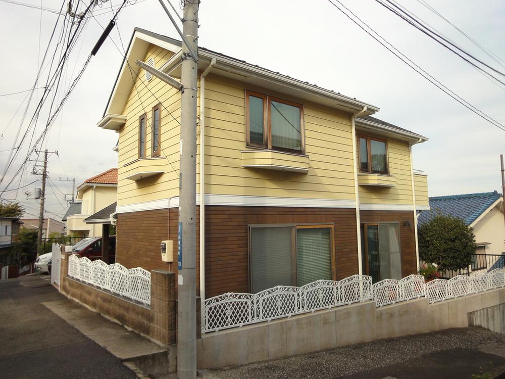 Local appearance photo. Southwest corner lot, And the sense of openness is very good per yang.