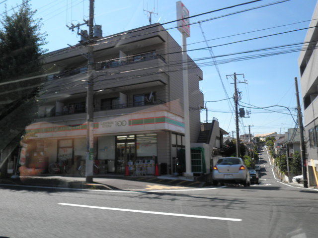 Supermarket. 100 yen 520m to Lawson (super)