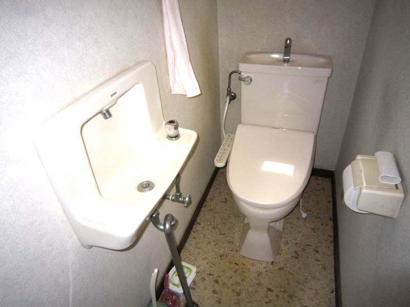 Toilet
