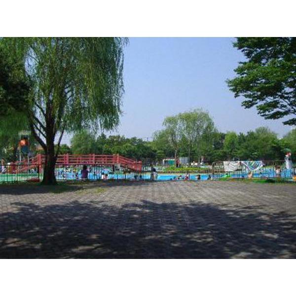 park. Matsumi up to 4-chome park the town 95m Kikuna pond pool walk 12 minutes