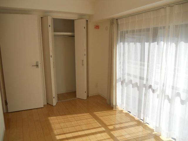 Non-living room. 6.0 Pledge