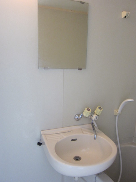Washroom. Cleaning Easy 2-point unit