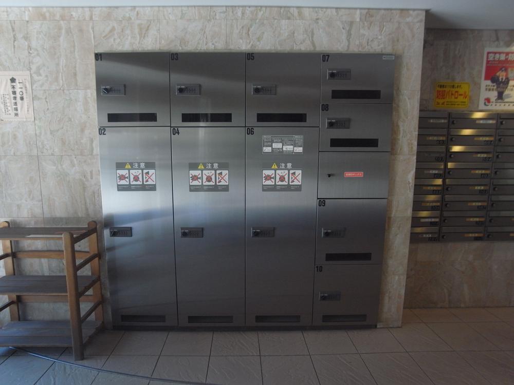 Other common areas. Reach of luggage in the absence "door-to-door delivery BOX"