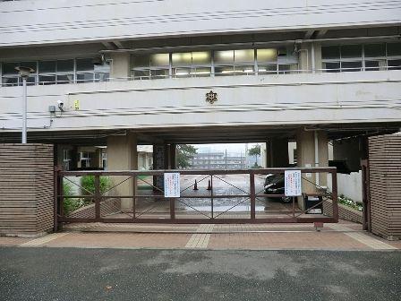 Streets around. Enhancement of the surrounding environment