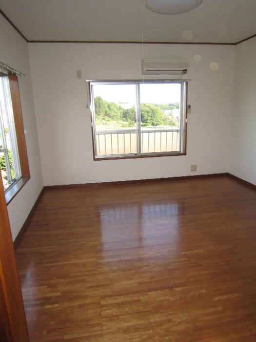 Living and room