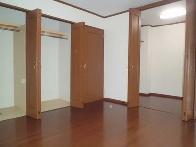 Other room space. Storage space of Western-style 7.3 quires are rich