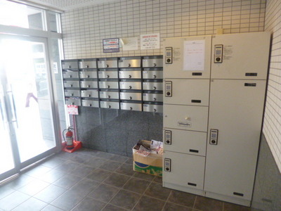 Other common areas. Convenient home delivery locker