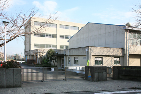 Primary school. 732m to Yokohama Municipal Urashima elementary school (elementary school)