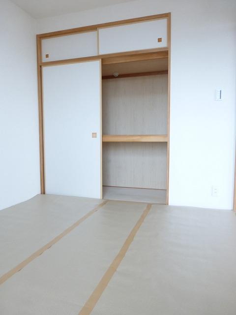 Non-living room. September 26, 2013 shooting