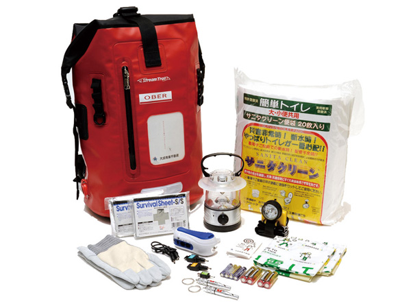 earthquake ・ Disaster-prevention measures.  [Emergency goods] Assuming a time of emergency, We prepared hard to align the original emergency goods in the personal. Emergency toilets and radio charger, The Oberstdorf original disaster prevention backpack in which the emergency supplies, such as headlight collectively and then distributed to each dwelling unit. (Same specifications)