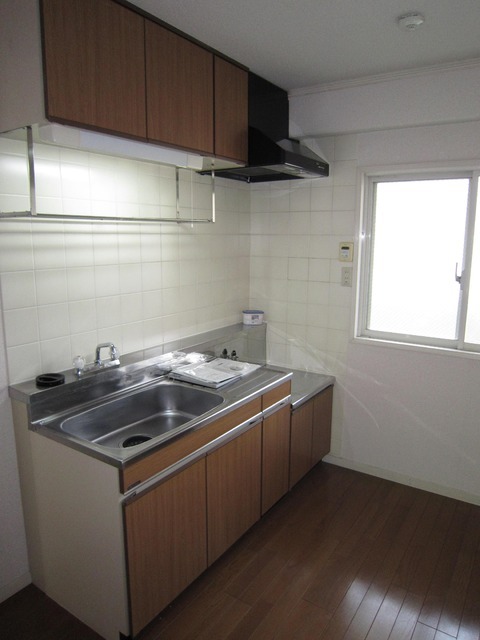 Kitchen. There is a window in the kitchen