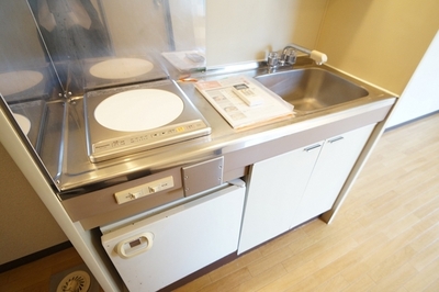 Kitchen. The kitchen is already exchange to IH stove! 